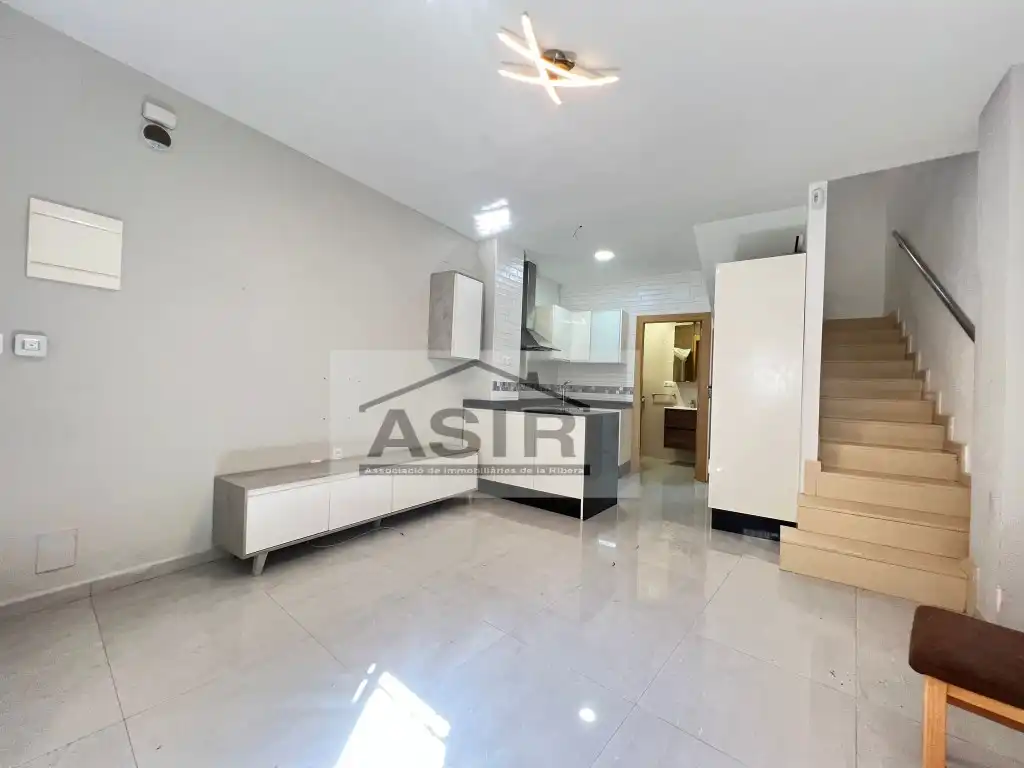 Houses for sale in Caputxins