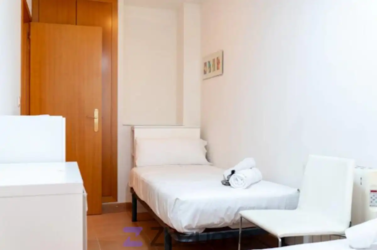 Habitación de Ático de alquiler en Sagunto / Sagunt con Aire acondicionado, Calefacción y Terraza