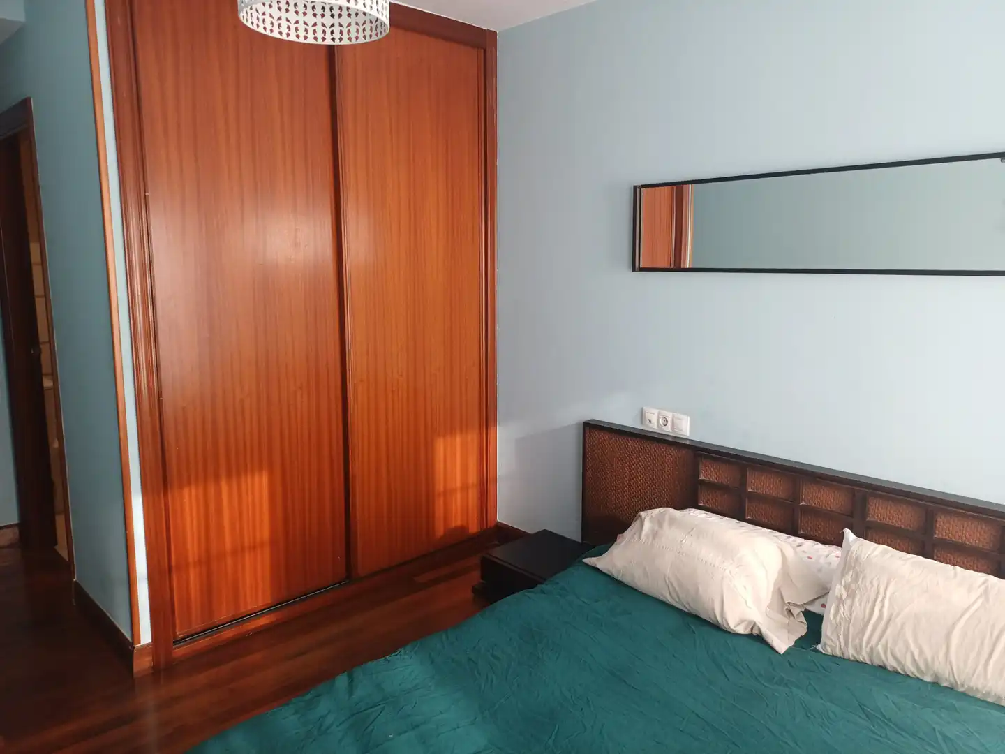 Schlafzimmer von Erdgeschoss zum Verkauf in Leioa mit Heizung, Privatgarten und Terrasse