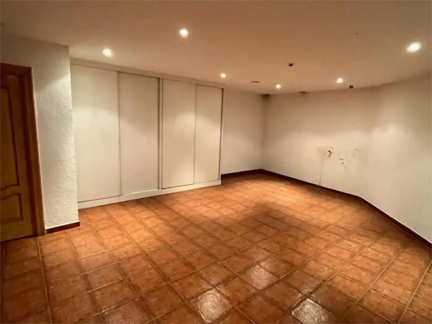 Local de alquiler en Toro con Parquet