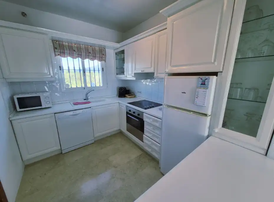 Cuina de Apartament en venda en Mijas amb Aire condicionat, Terrassa i Moblat