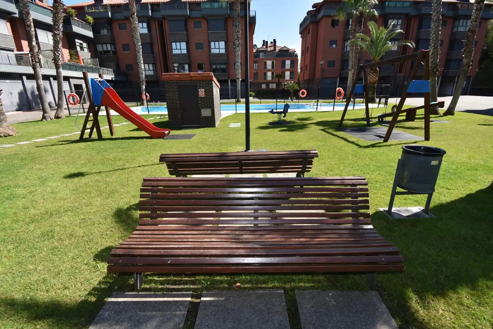 Terraza de Apartamento en venta en Val de San Vicente  con Calefacción, Parquet y Amueblado