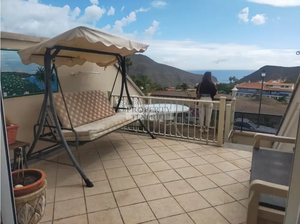 Terrace of Houses for sale in Arona  with Furnished