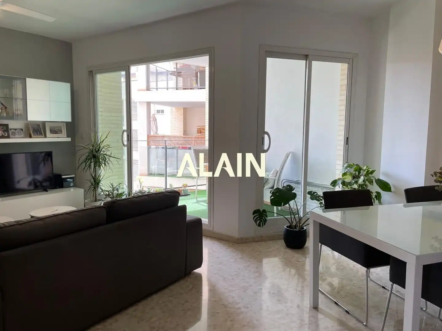 Sala de estar de Piso en venta en Paterna con Terraza, Trastero y Balcón