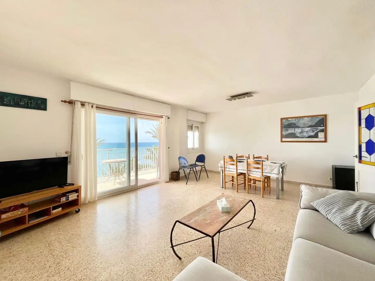 Living room of Flat for rent in Torrevieja  with Heating, Parquet flooring and Terrace