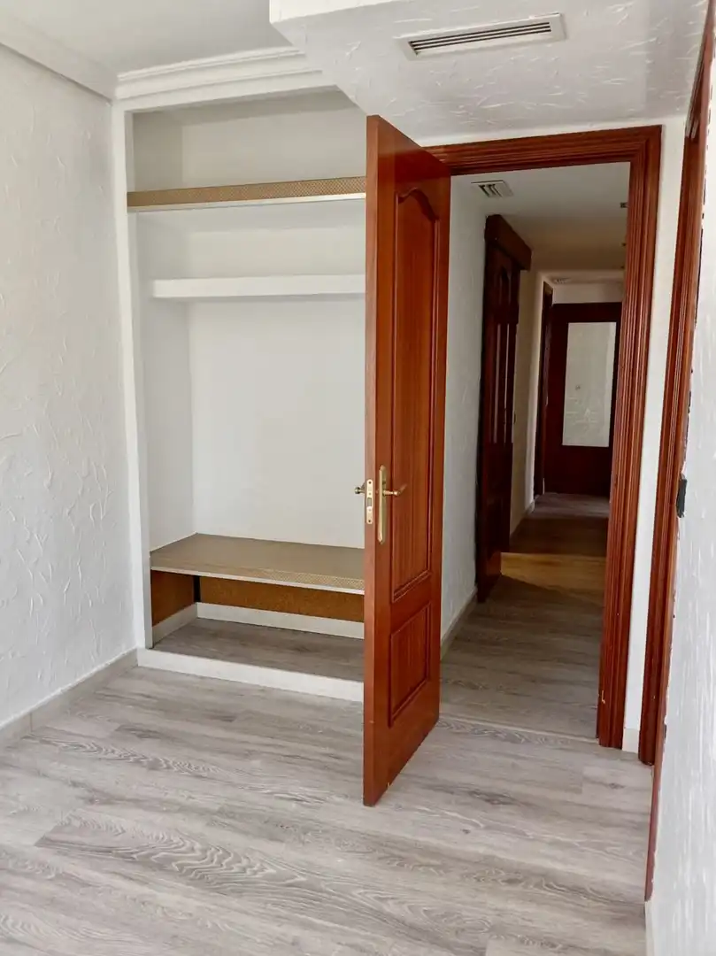 Piso en venta en Castilleja de la Cuesta con Aire acondicionado, Calefacción y Parquet