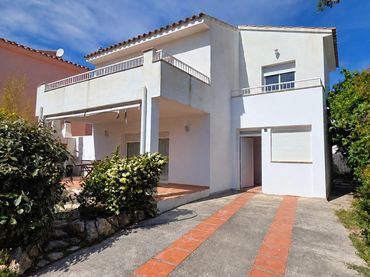 Haus mit Balkon zum Verkauf in Calafat