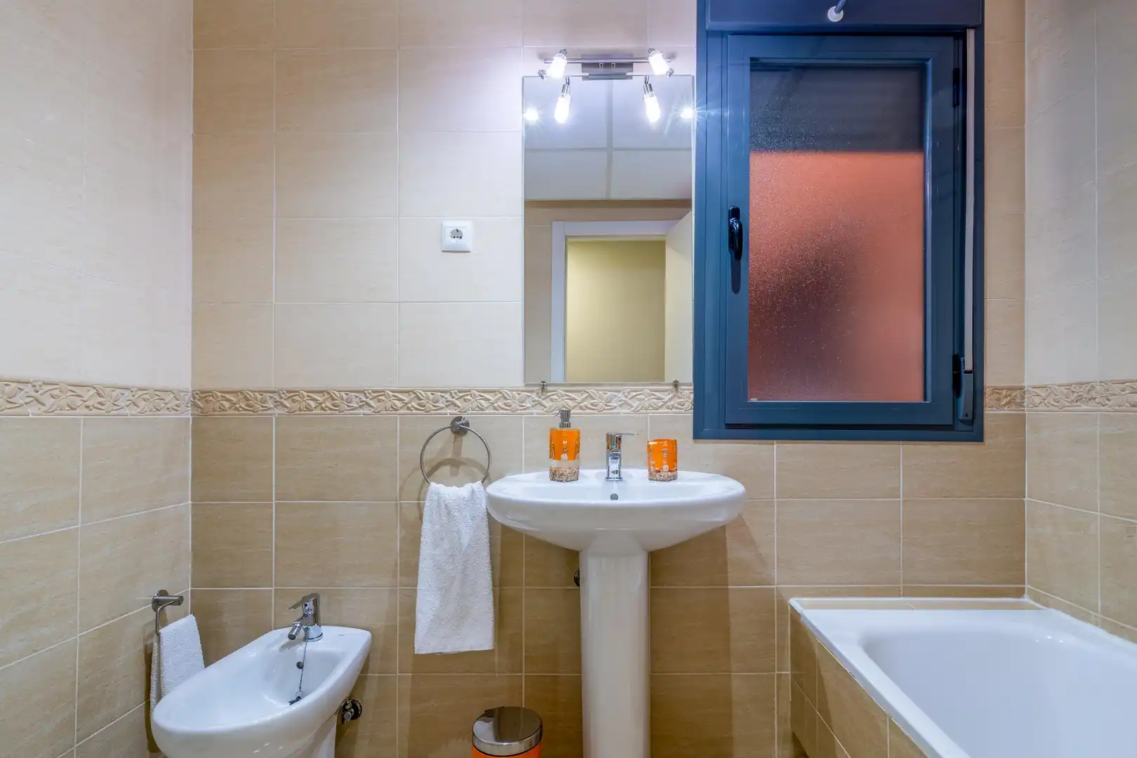 Bathroom of Apartments for sale in Las Rozas de Madrid  with Air Conditioner, Heating and Private garden