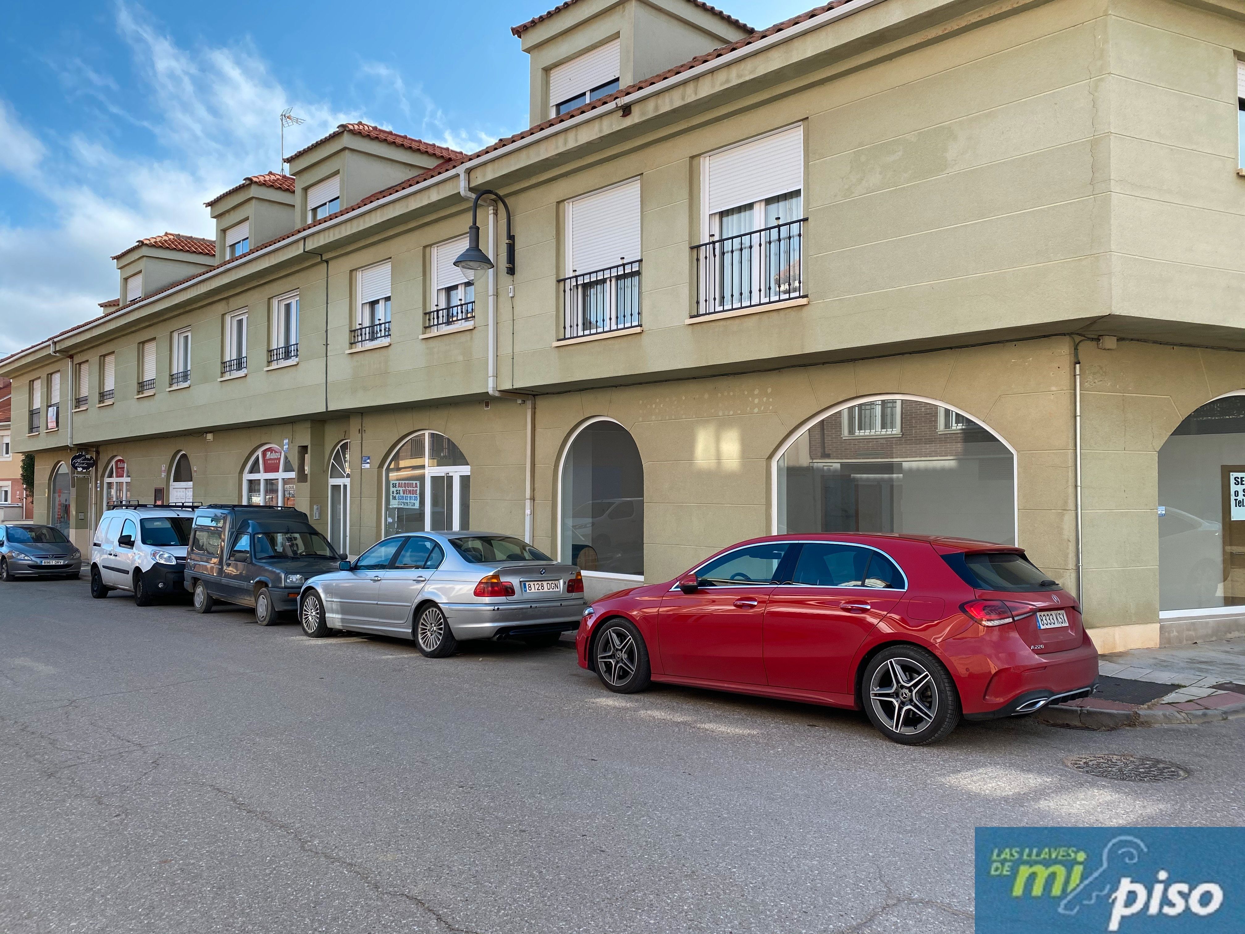 Parking of Flat for sale in Fuensaldaña  with Parquet flooring, Oven and Washing machine
