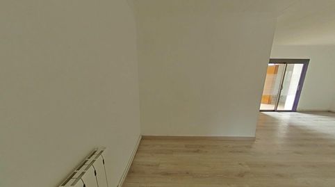 Foto 3 de Piso en venta en Carrer Circumval.lacio Baixa, Centre - Cordelles, Cerdanyola del Vallès