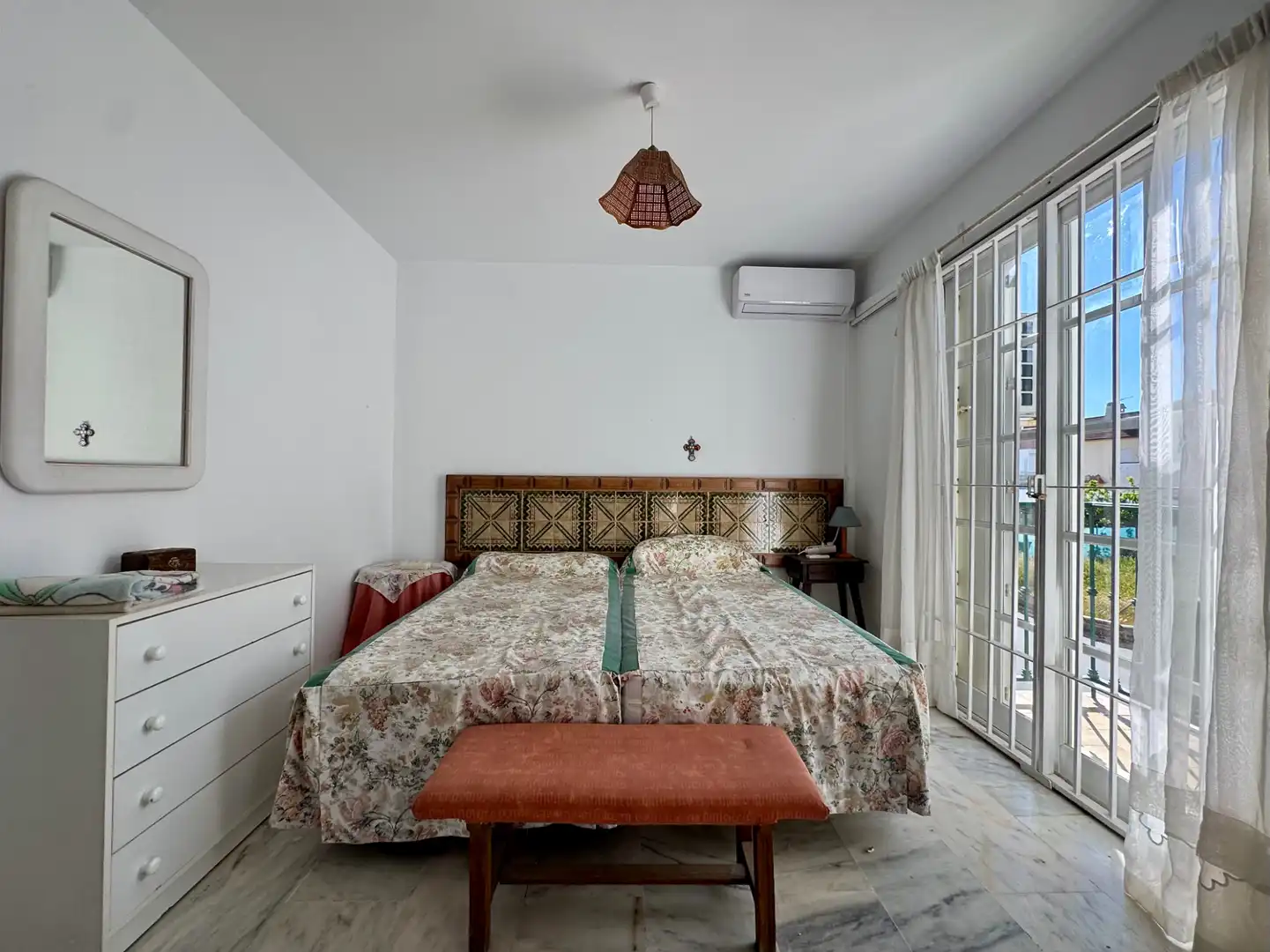 Bedroom of Detached homes for sale in Fuengirola  with Air Conditioner, Heating and Private garden