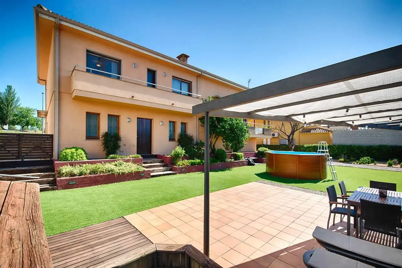Casa con giardino in vendita a Porqueres, imagen 42