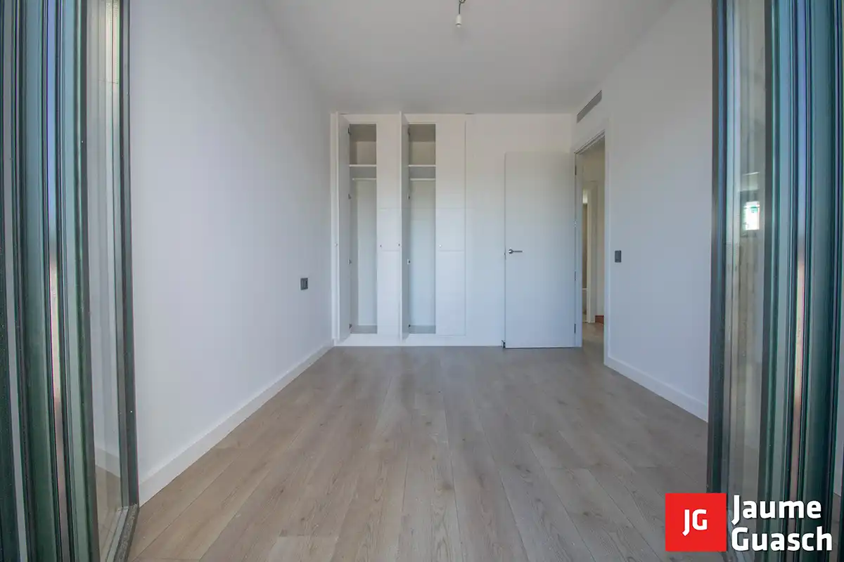 Dormitori de Casa adosada en venda en Torredembarra amb Aire condicionat, Calefacció i Jardí privat