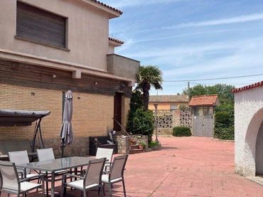 Maison avec balcon à vendre à Barrios rurales del oeste