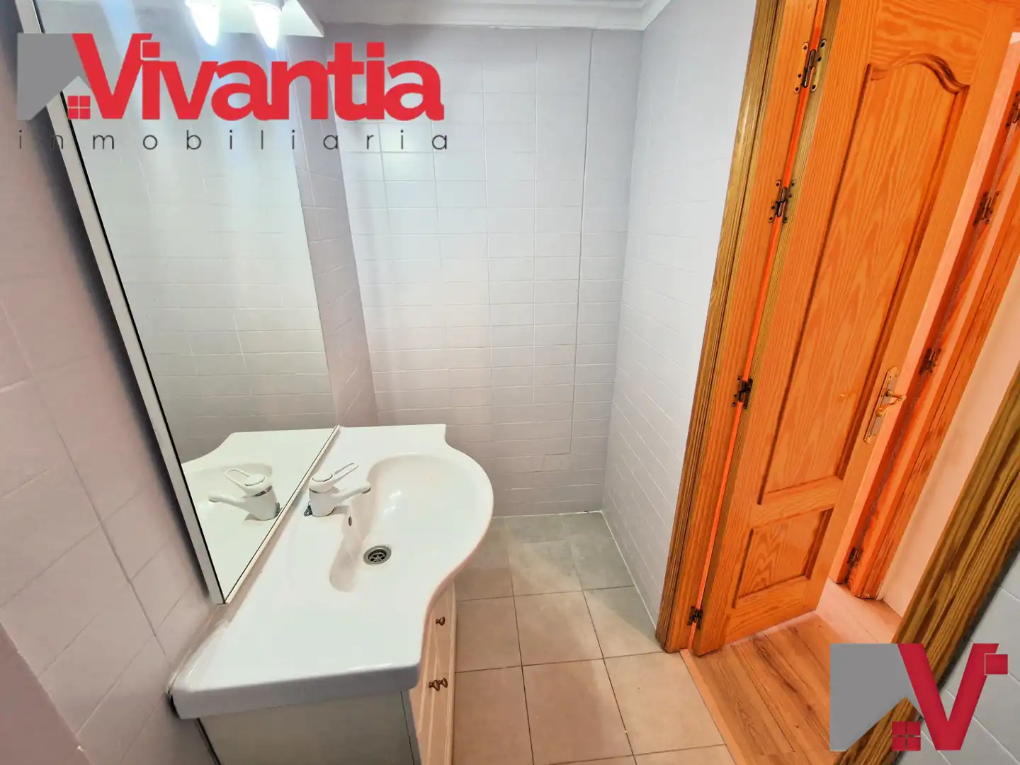 Baño de Piso en venta en Lorca con Aire acondicionado, Parquet y Terraza