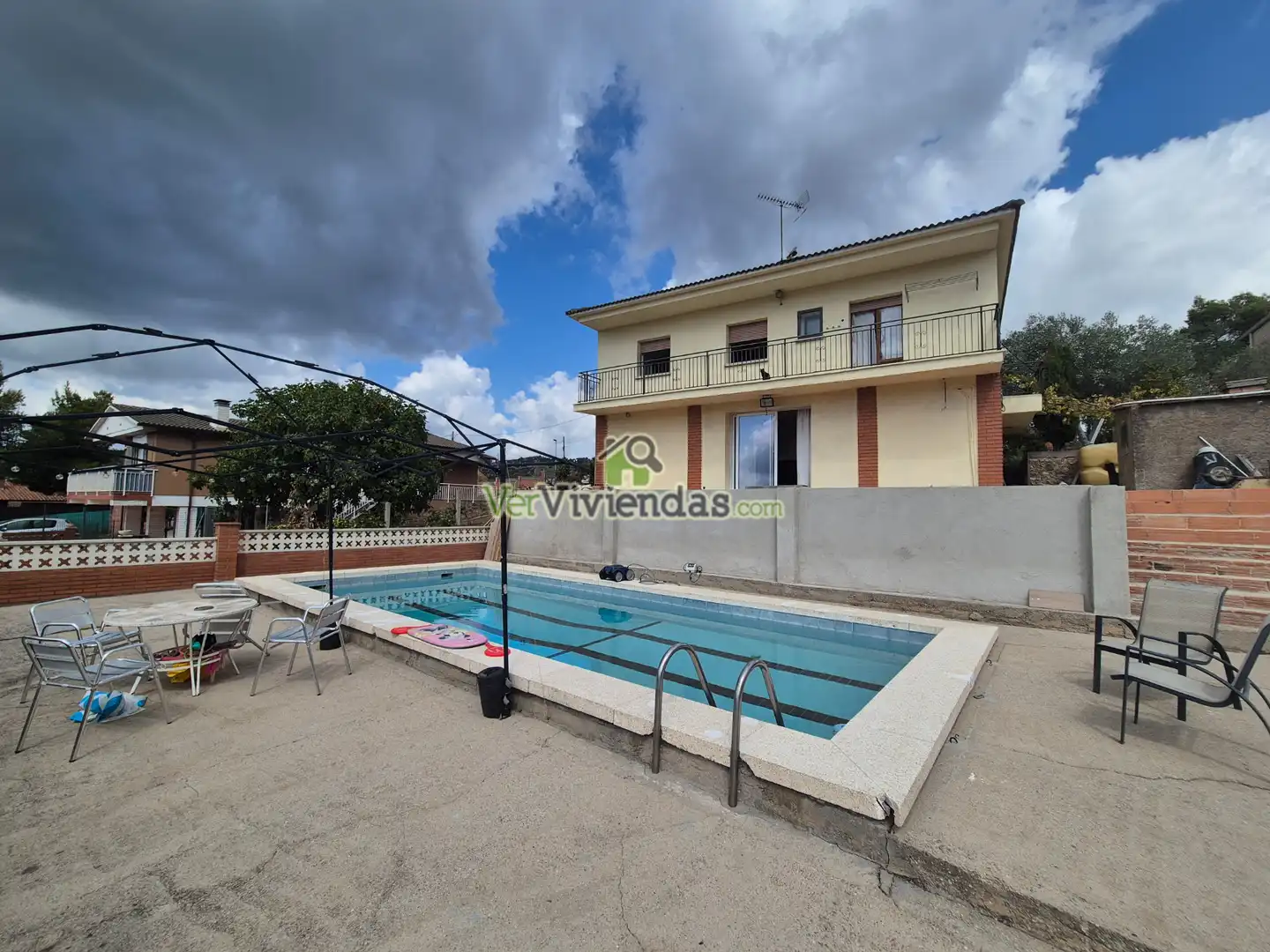 Casa amb terrassa en venda a Vallirana, imagen 2