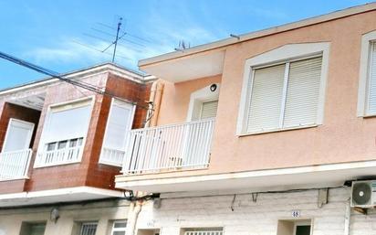 Vista exterior de Pis en venda en Guardamar del Segura amb Terrassa
