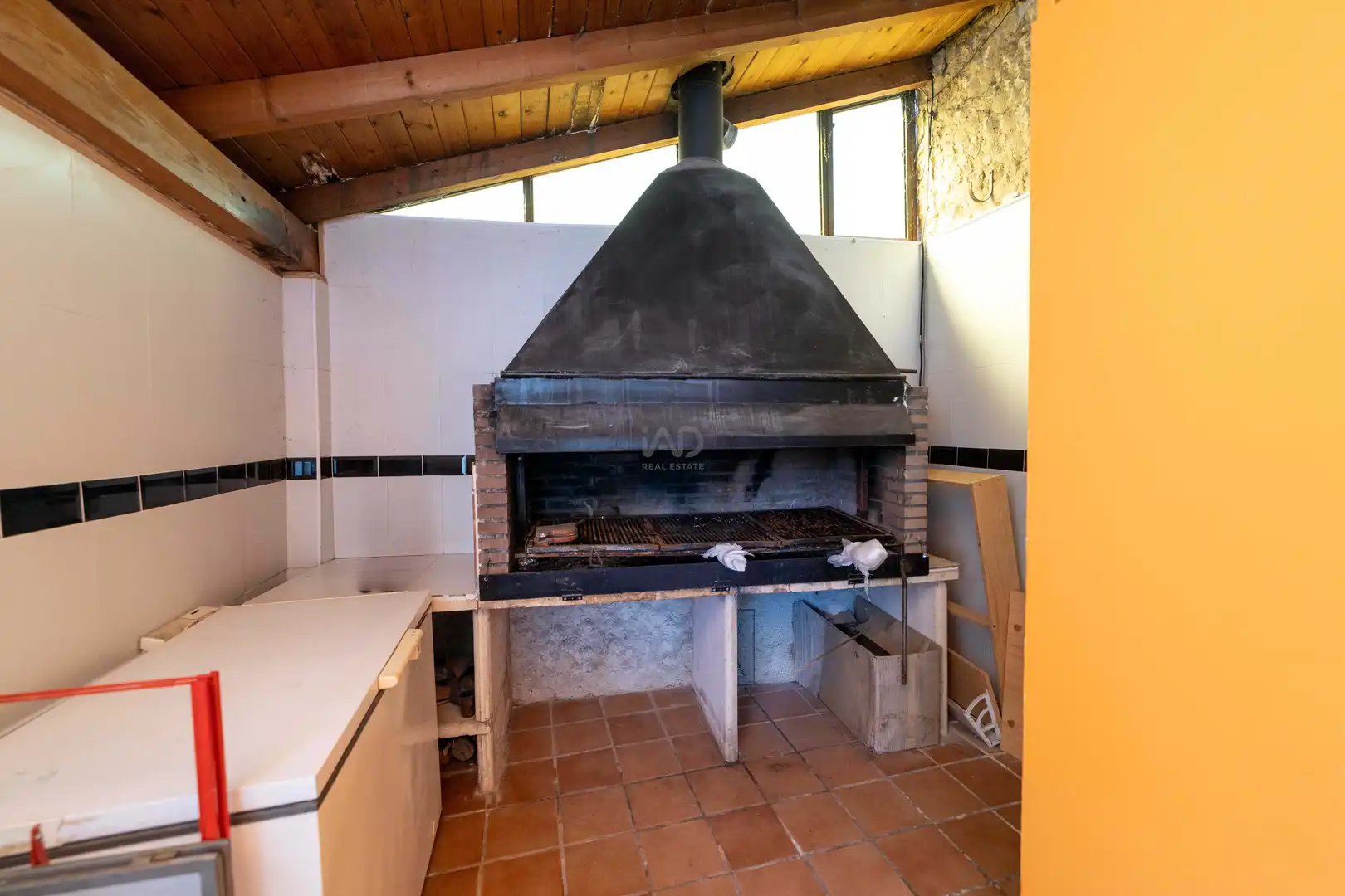 Kitchen of Commercial properties for sale in El Burgo Ranero 