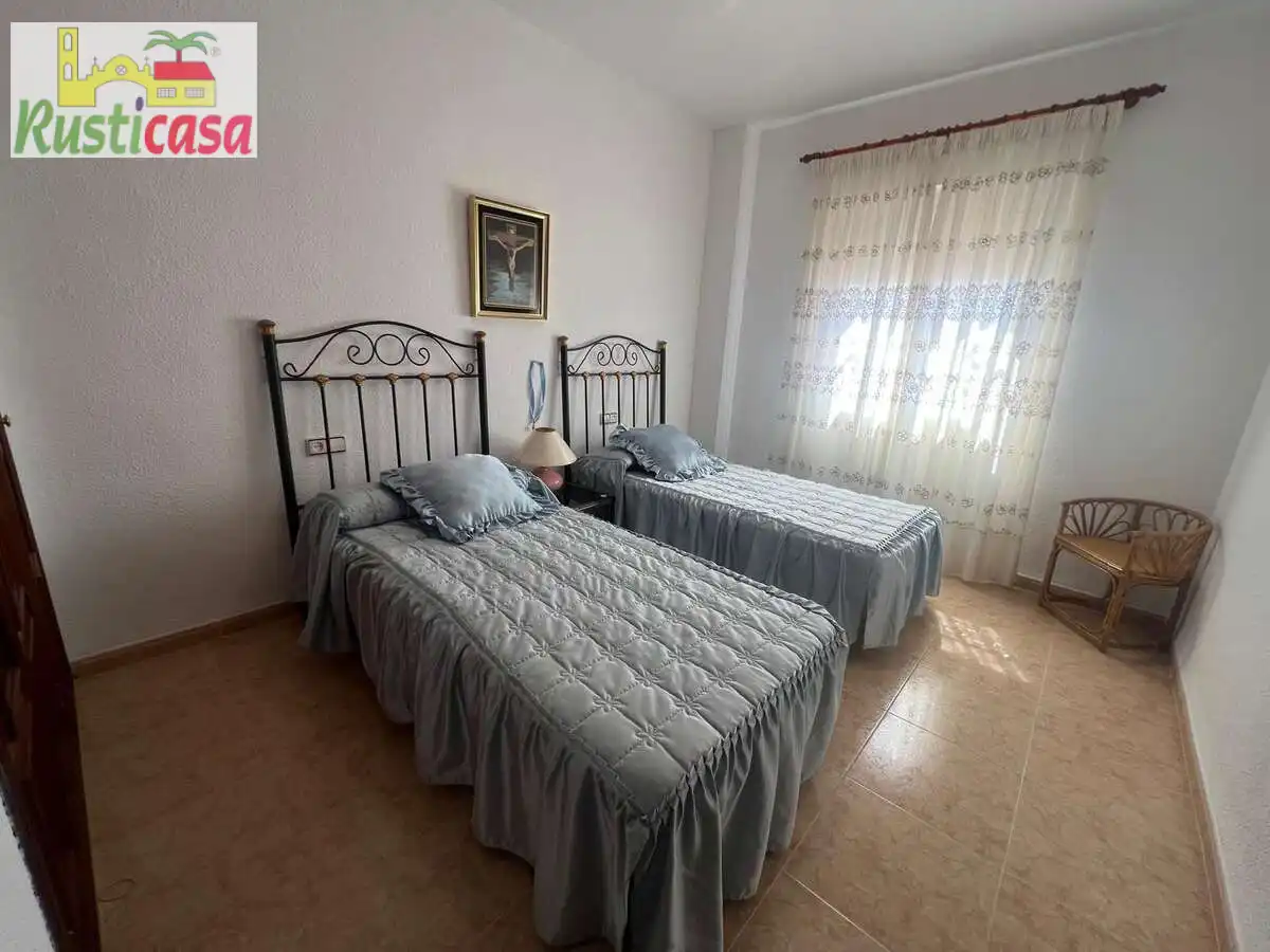 Habitación de Casa o chalet en venta en Baños de la Encina con Terraza, Amueblado y Balcón