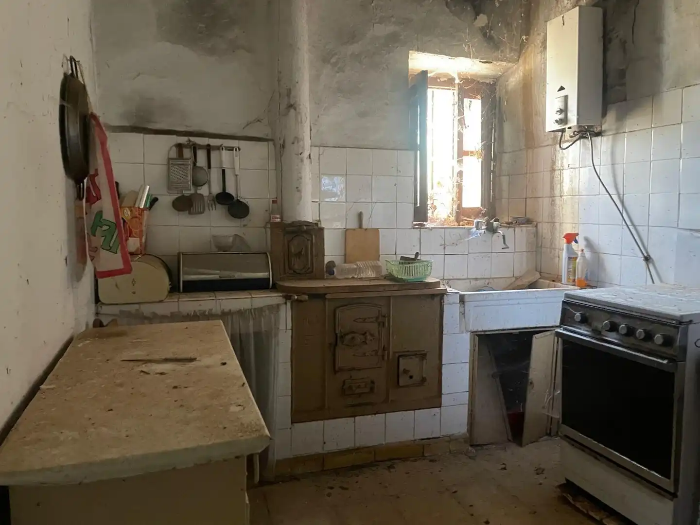 Cuina de Casa o xalet en venda en Caballar amb Jardí privat