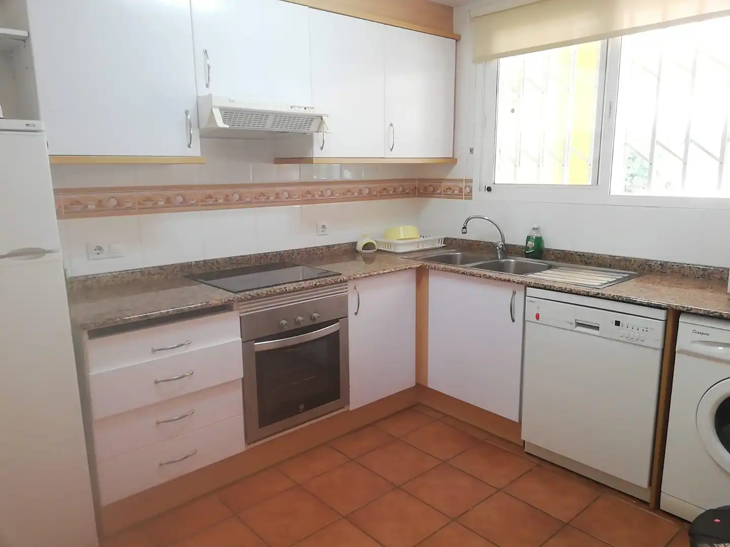 Küche von Wohnungen zur Miete in Oropesa del Mar / Orpesa mit Klimaanlage, Terrasse und Möbliert