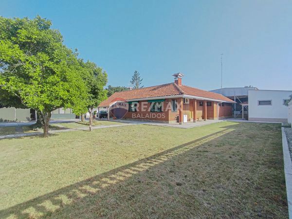 Vista exterior de Casa o xalet en venda en Tomiño amb Aire condicionat, Calefacció i Jardí privat