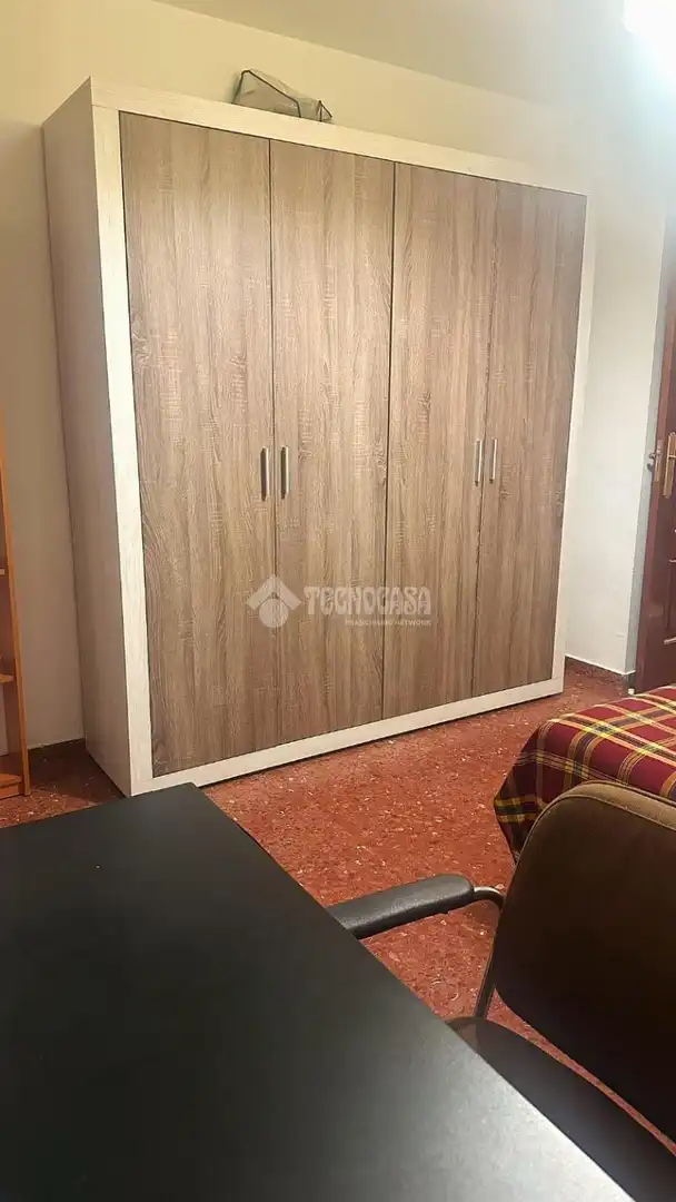 Dormitori de Pis de lloguer en Granada