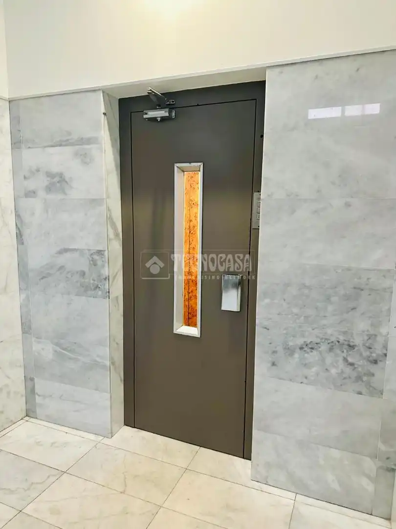 Piso en venta en Barcelona con Aire acondicionado, Calefacción y Balcón