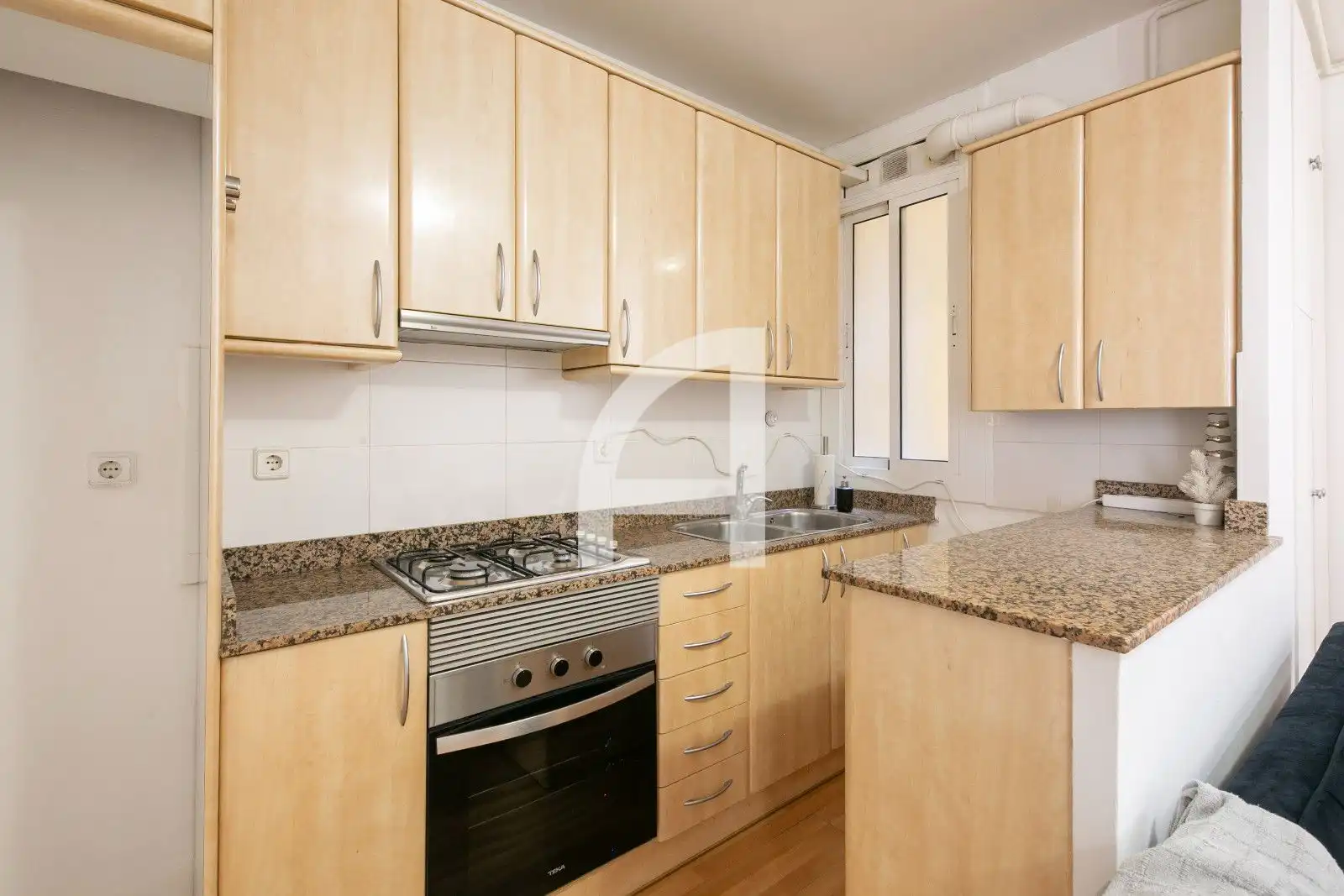 Kitchen of Flat for sale in Barcelona  with Parquet flooring and Terrace