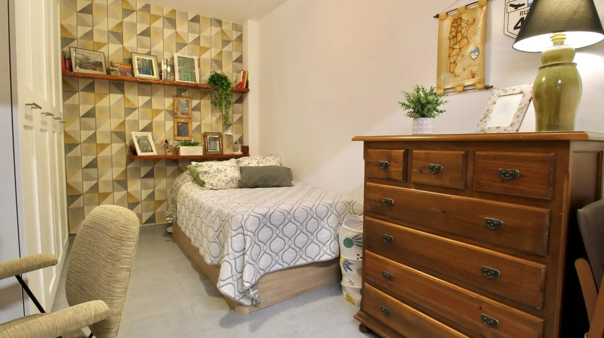 Casa aparellada amb terrassa en venda a Calle de la Gloria, imagen 39
