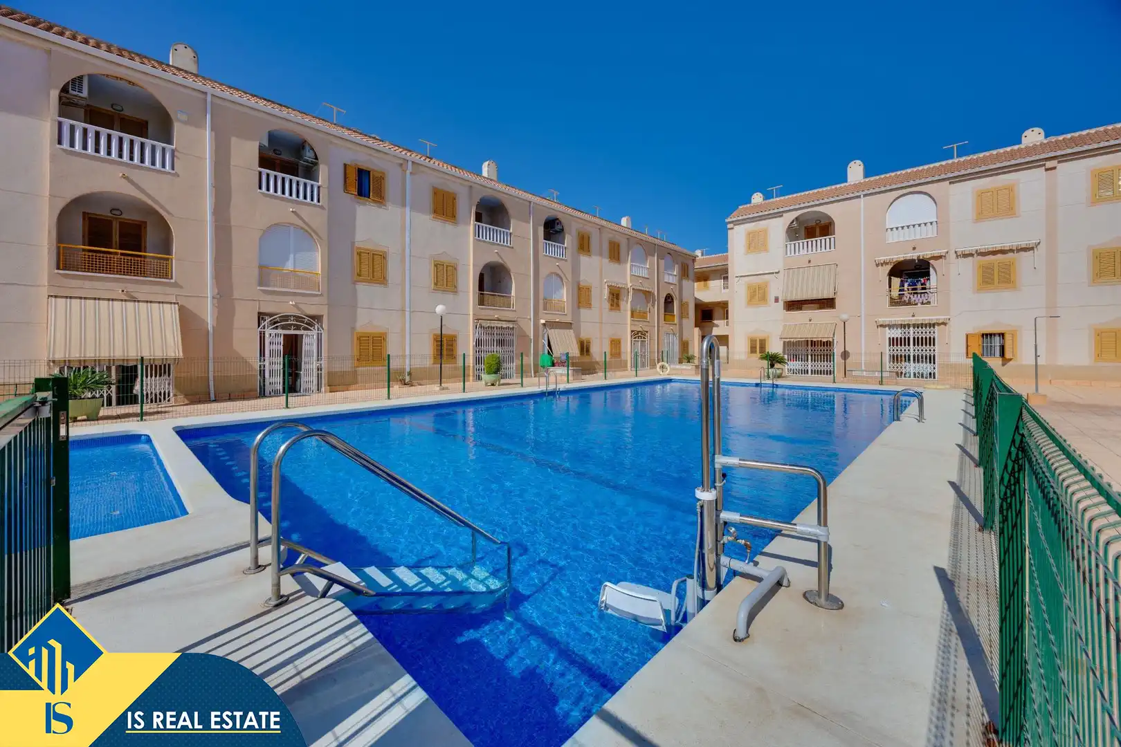 Apartamento con piscina en venta en Playa del Acequión, Náufragos y Rocío del Mar