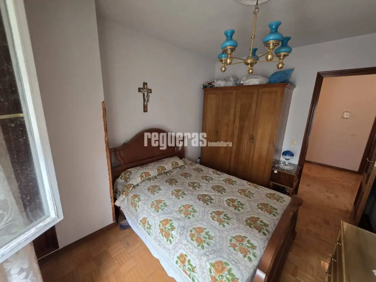 Habitación de Piso en venta en Avilés con Calefacción, Parquet y Terraza