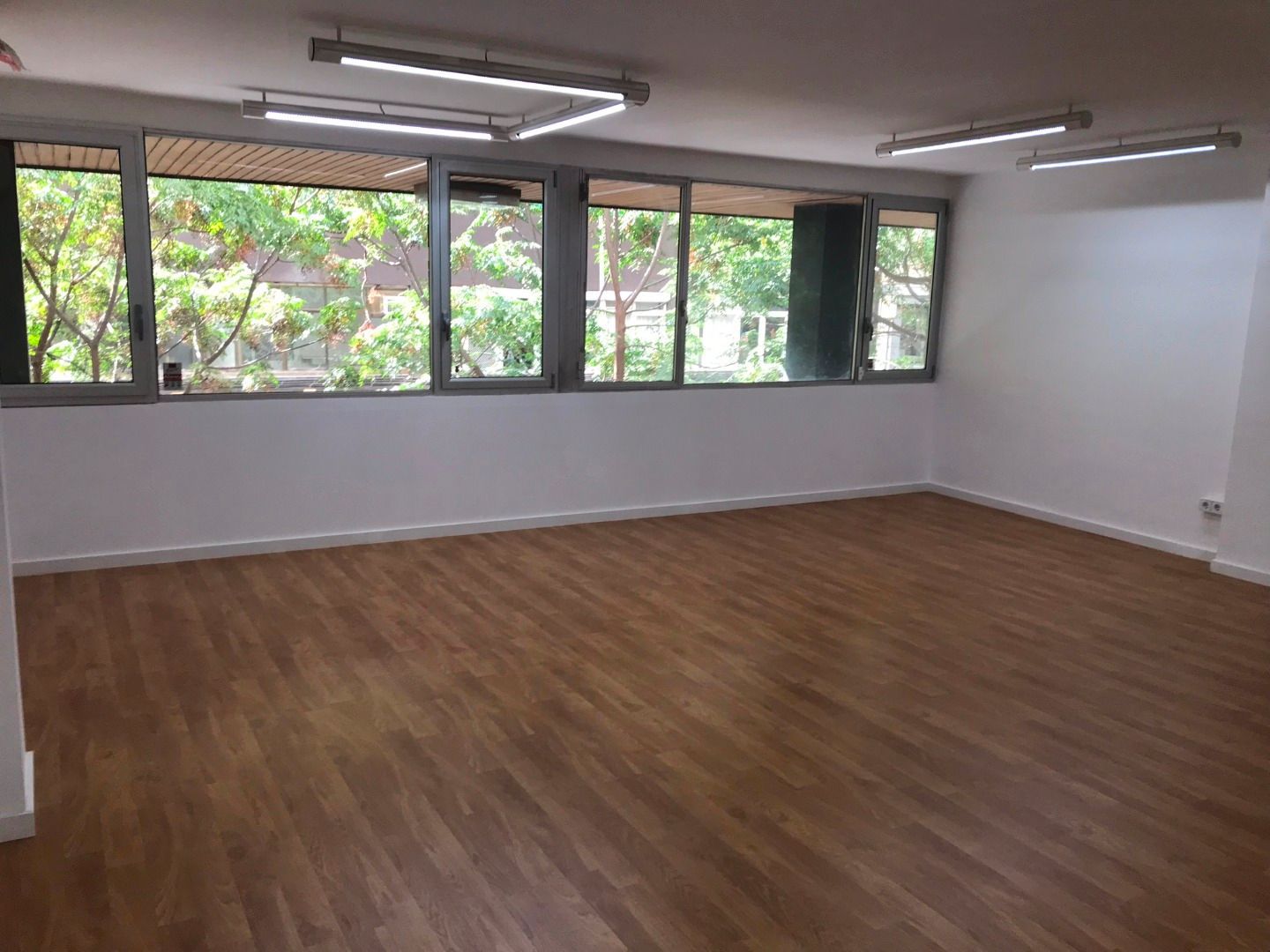 Office to rent in  Barcelona Capital  with Air Conditioner and Heating