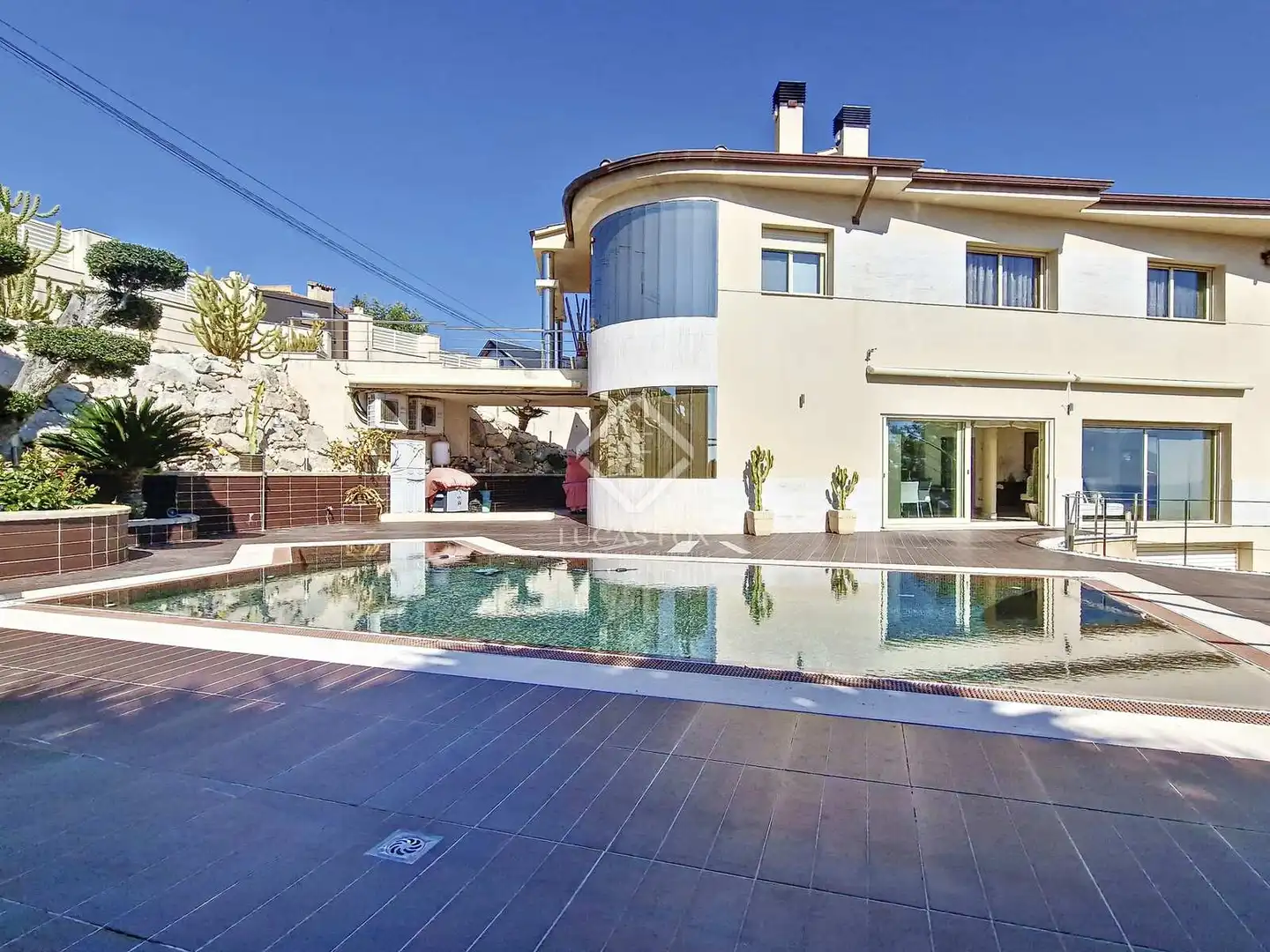 Vista exterior de Casa o chalet en venta en Cunit con Aire acondicionado, Calefacción y Jardín privado