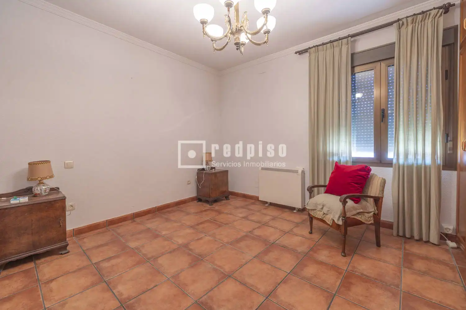 Habitación de Casa o chalet en venta en Noblejas con Calefacción, Jardín privado y Trastero