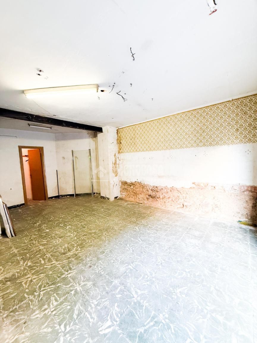 Premises for sale in  Barcelona Capital