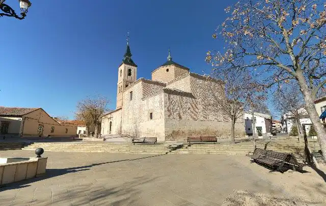 Vista exterior de Casa adosada en venda en Daganzo de Arriba