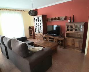 Living room of Flat for sale in Yecla  with Air Conditioner, Heating and Balcony