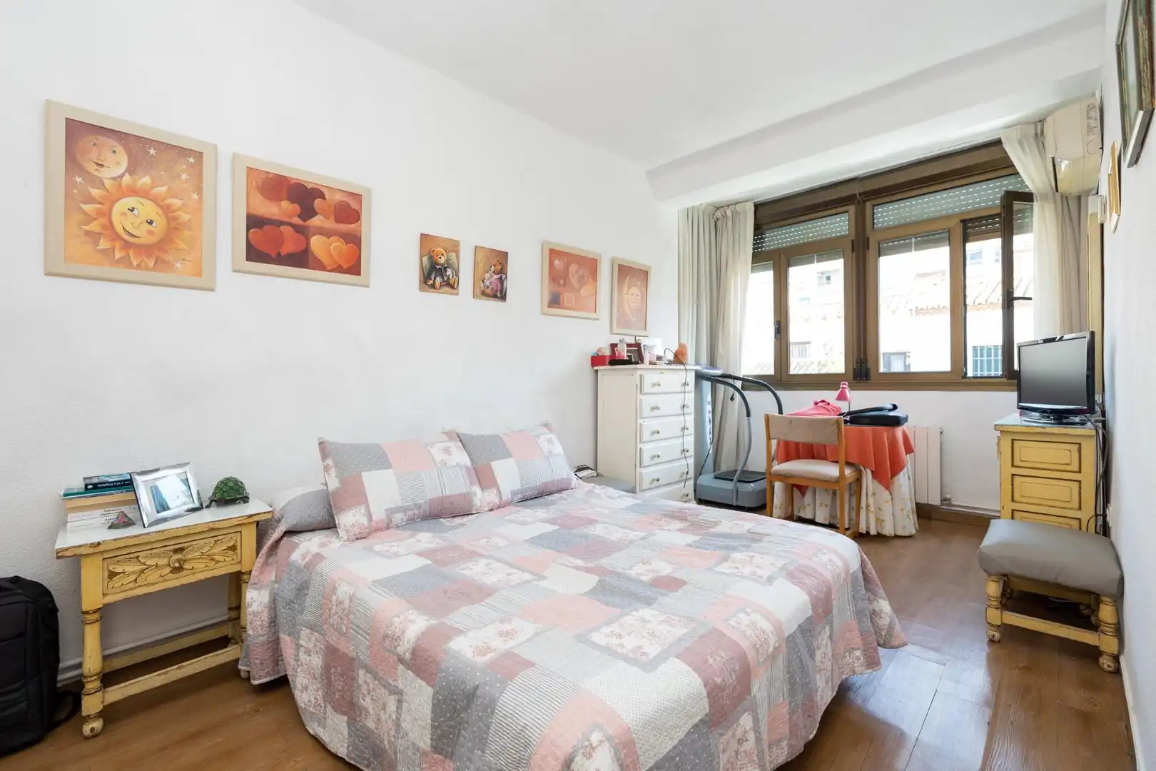 Bedroom of Houses for sale in Granada  with Air Conditioner, Heating and Private garden