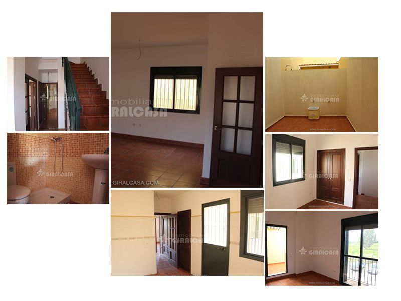 Casa adosada en venda a Mairena del Alcor