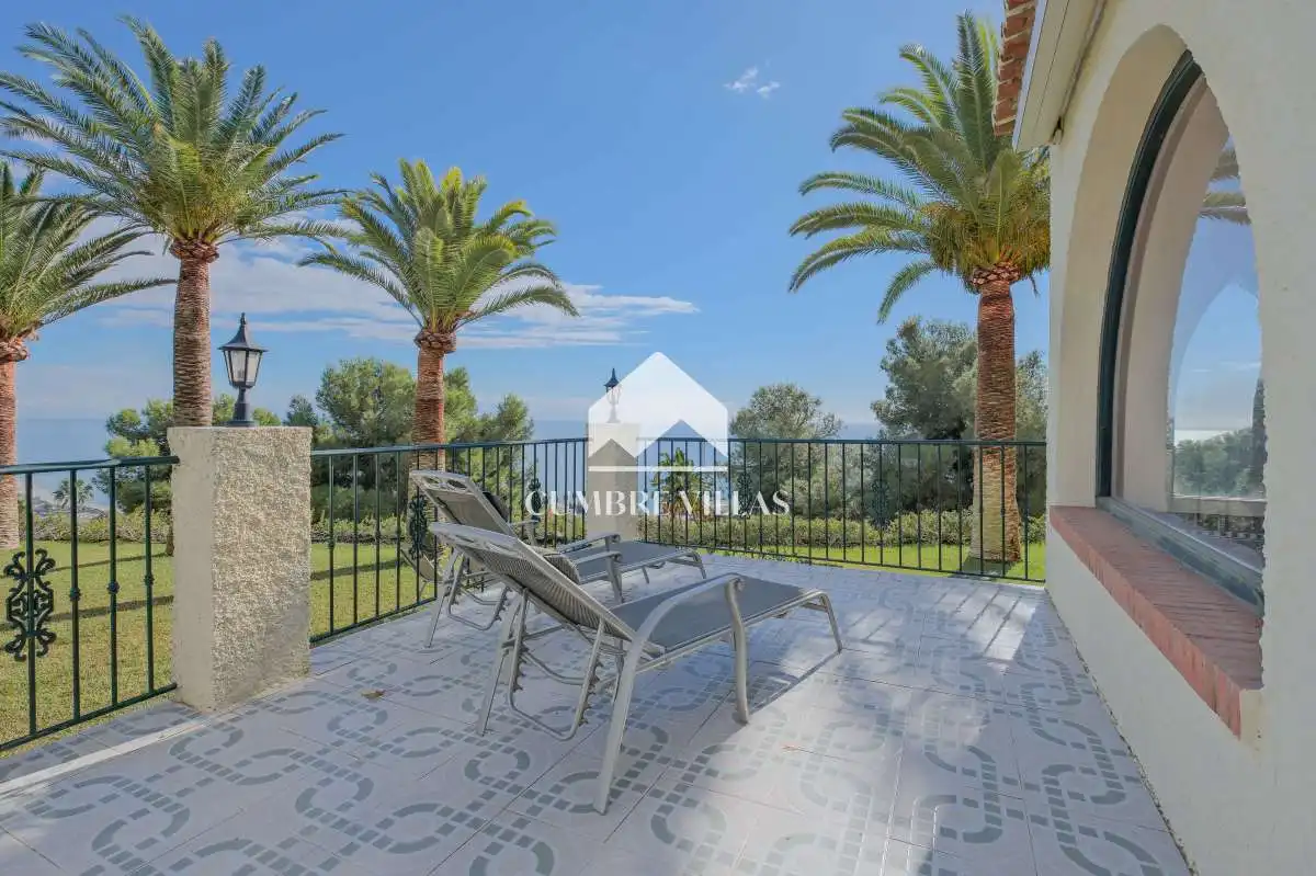 Terrassa de Casa o xalet en venda en Nerja amb Jardí privat i Terrassa