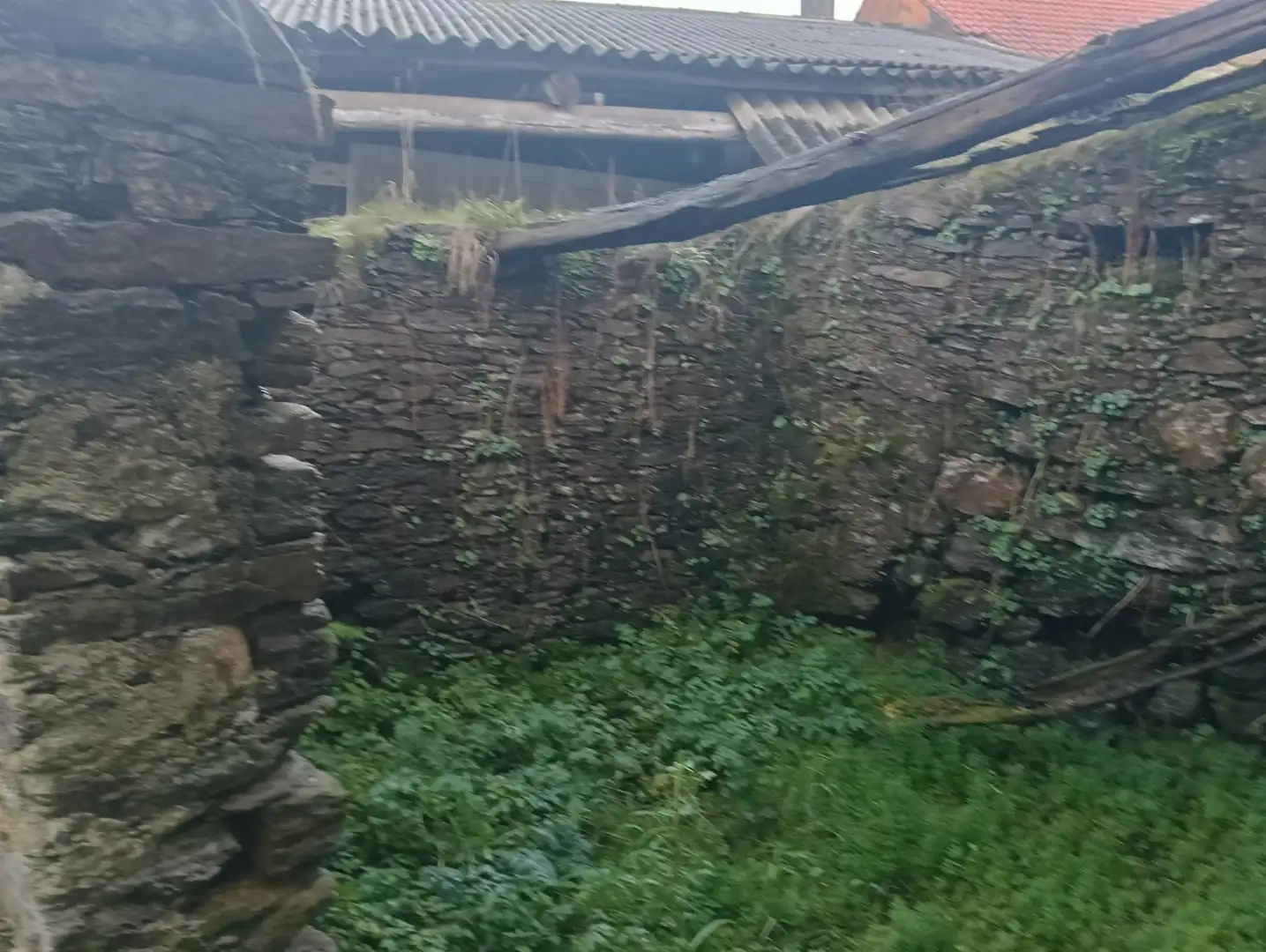 Außenansicht von Haus oder Chalet zum Verkauf in Carral mit Privatgarten