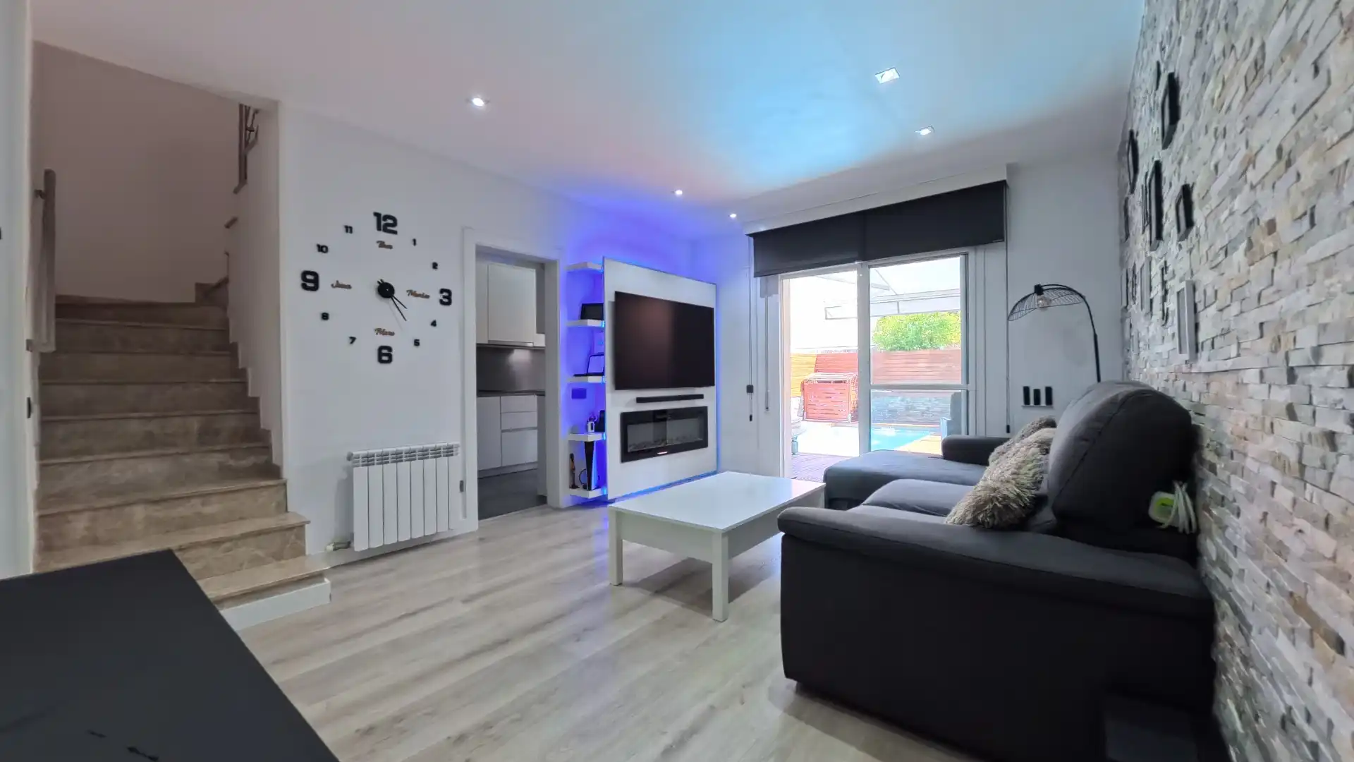 Living room of Detached homes for sale in Cubelles  with Air Conditioner, Heating and Private garden