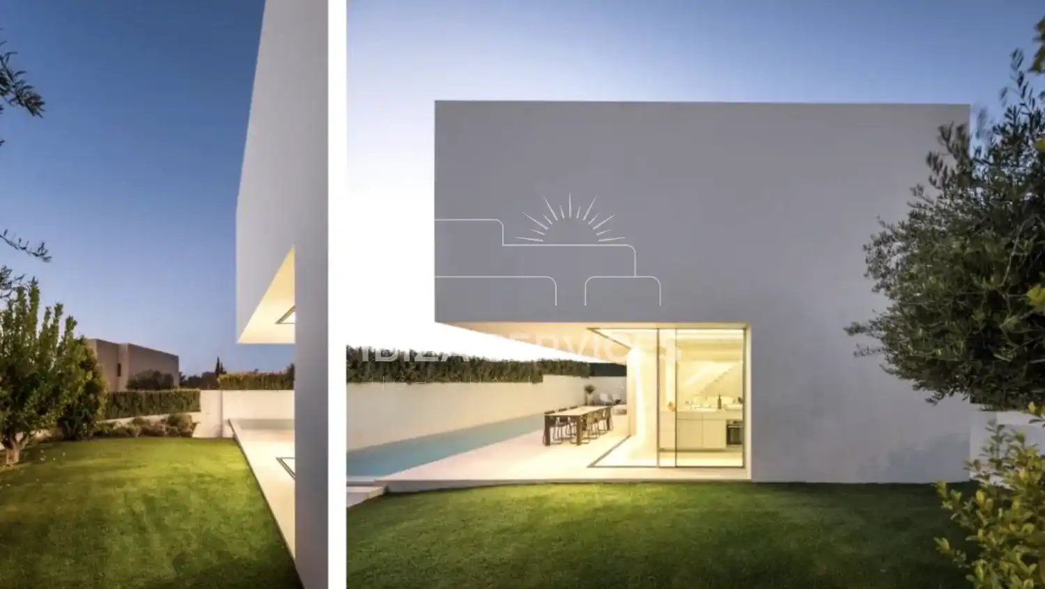 Vista exterior de Casa o chalet de alquiler en Santa Eulària des Riu con Aire acondicionado, Jardín privado y Piscina
