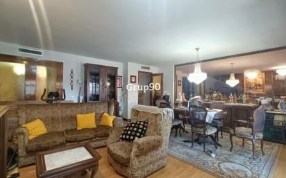 Flat for sale in  madrid, Instituts - Universitat