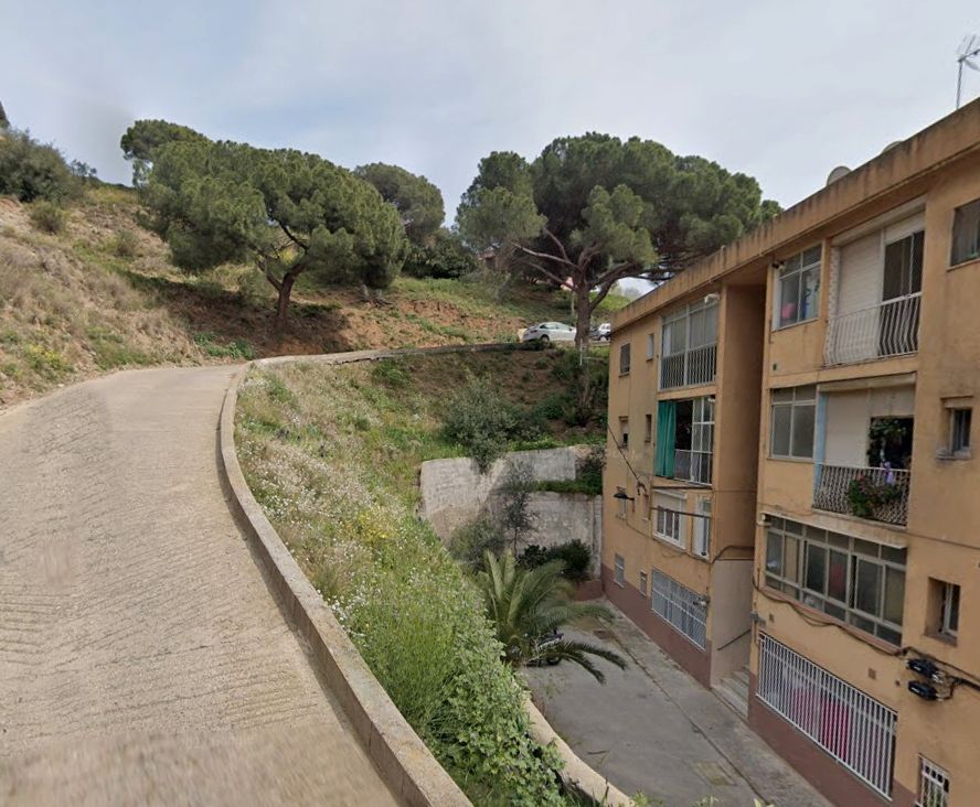 Exterior view of Flat for sale in Santa Coloma de Gramenet  with Terrace