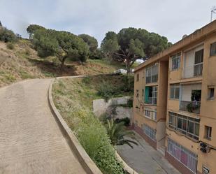 Exterior view of Flat for sale in Santa Coloma de Gramenet  with Terrace