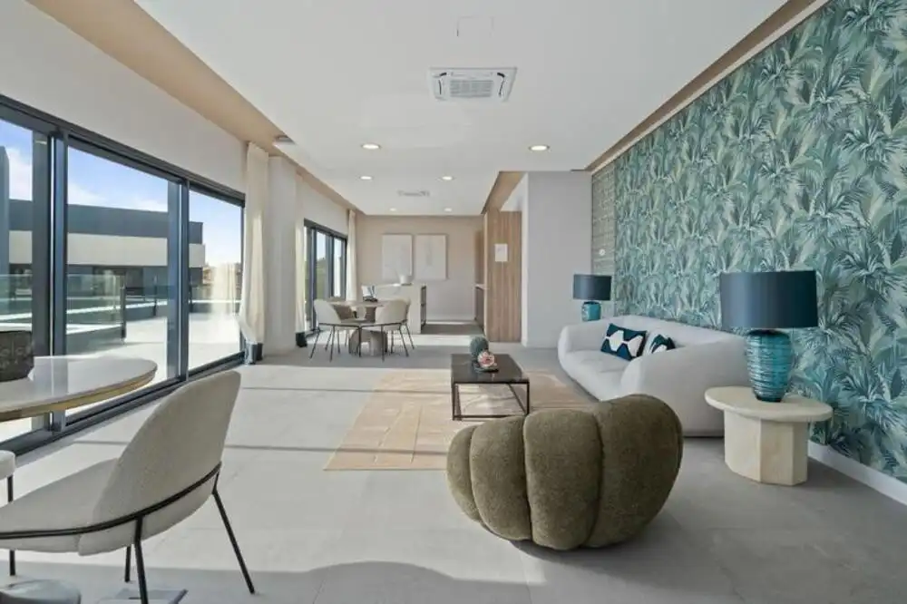 Sala d'estar de Apartament de lloguer en Estepona amb Aire condicionat, Terrassa i Traster