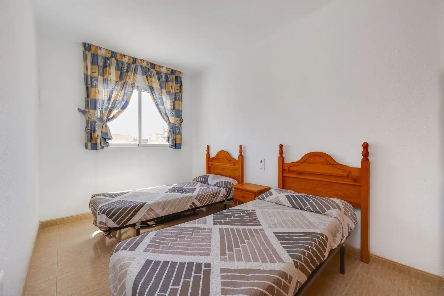 Habitación de Piso en venta en Torrevieja con Terraza y Amueblado