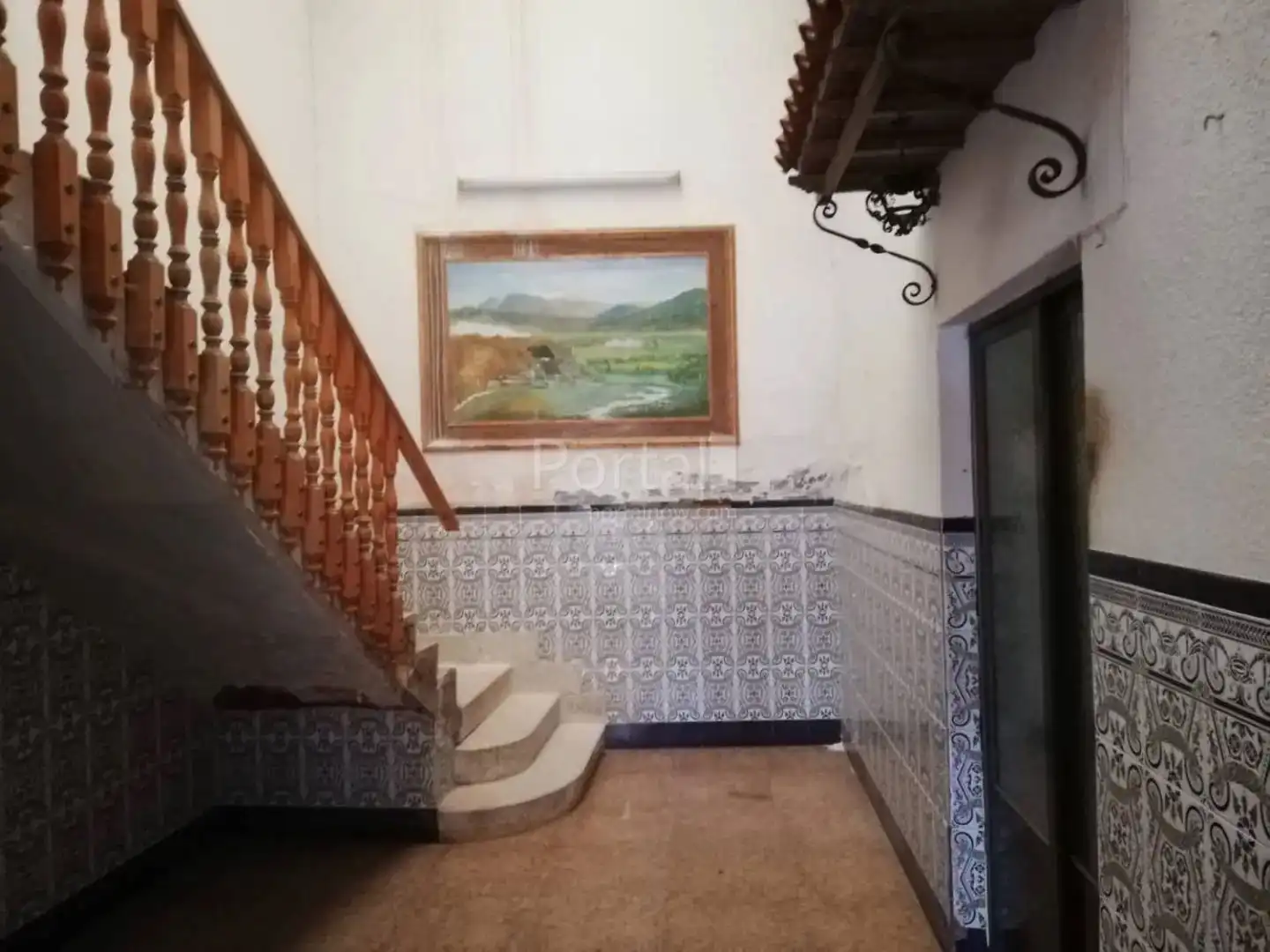 Casa adosada en venda en Moral de Calatrava amb Calefacció, Terrassa i Balcó